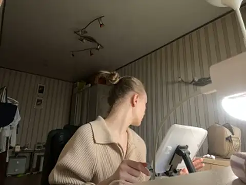 melissashineee online show from March 10, 2026, 8:30 am