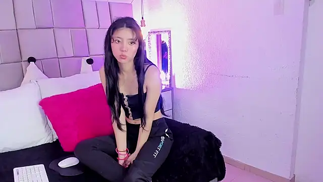 andrea carocaro online show from March 14, 2026, 12:43 pm