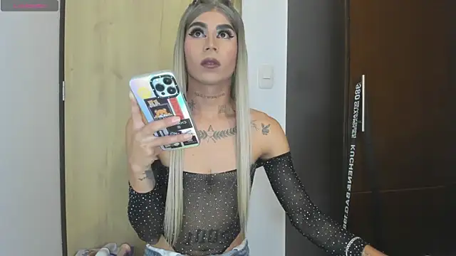 Snapshot of alisoondrean_ chatting on February 14, 2026, 1:57 am alisoondrean online show from February 14, 2026, 1:57 am