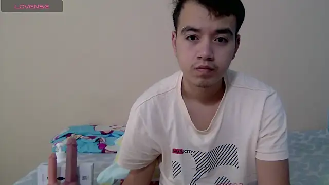 Snapshot of IronDante chatting on June 15, 2026, 12:07 pm IronDante online show from June 15, 2026, 12:07 pm