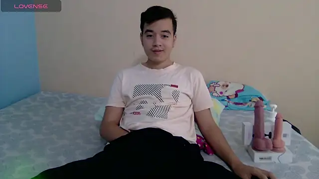 Snapshot of IronDante chatting on July 31, 2026, 12:15 pm IronDante online show from July 31, 2026, 12:15 pm