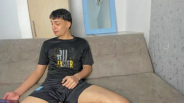 malakay sexxx18 online show from March 10, 2026, 7:19 pm