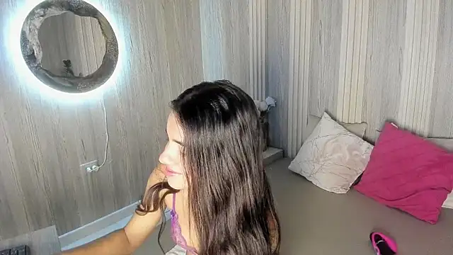 Snapshot of Isabellaa_Rosee chatting on June 12, 2026, 7:57 pm Isabellaa Rosee online show from June 12, 2026, 7:57 pm