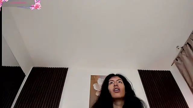 Snapshot of _MiLa_Dyva chatting on May 9, 2026, 4:23 pm MiLa Dyva online show from May 9, 2026, 4:23 pm