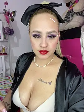 jimenadelaoz online show from March 12, 2026, 11:44 pm