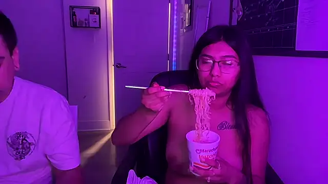roleplayygirl online show from May 18, 2026, 5:13 am