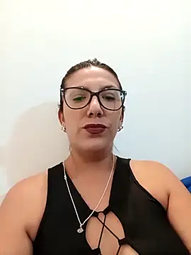 Silreinadorada online show from February 25, 2026, 10:41 pm