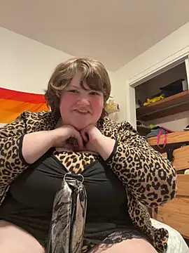 plushietoy online show from March 6, 2026, 10:50 pm