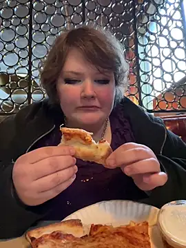 plushietoy online show from March 11, 2026, 10:16 pm