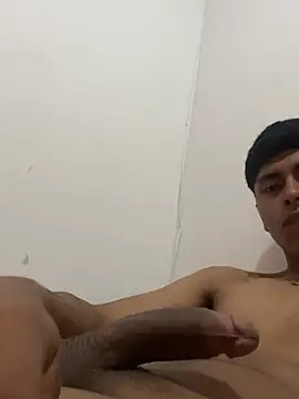 Snapshot of Miguel_960 chatting on March 10, 2026, 9:53 pm Miguel 960 online show from March 10, 2026, 9:53 pm