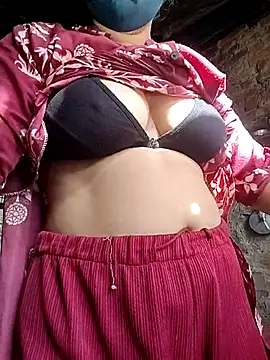 Snapshot of taniya0 chatting on May 3, 2026, 3:23 am taniya0 online show from May 3, 2026, 3:23 am