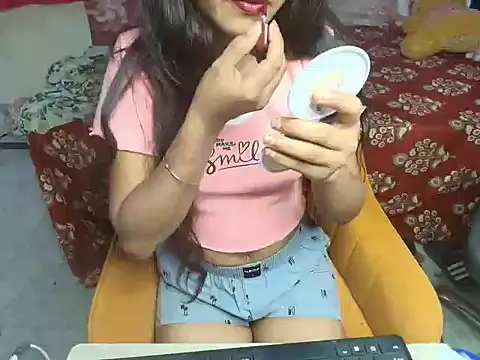 Snapshot of its-taniya chatting on May 16, 2026, 11:46 pm its-taniya online show from May 16, 2026, 11:46 pm