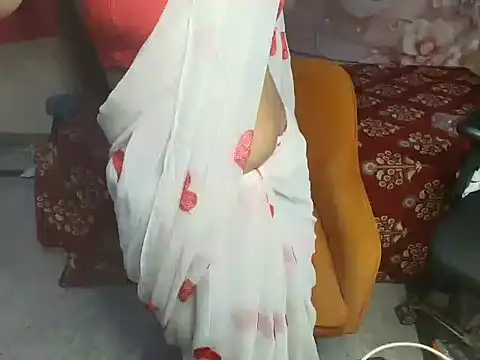 Snapshot of its-taniya chatting on May 18, 2026, 12:29 am its-taniya online show from May 18, 2026, 12:29 am