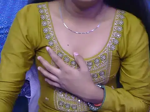 Snapshot of its-taniya chatting on June 7, 2026, 4:49 am its-taniya online show from June 7, 2026, 4:49 am