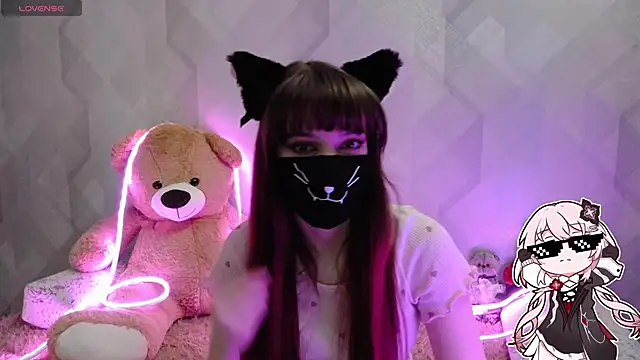 llonaMask online show from March 10, 2026, 7:02 am