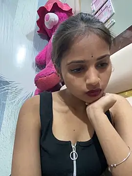 samayra1144 online show from April 30, 2026, 8:04 pm