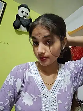 Snapshot of samayra1144 chatting on July 11, 2026, 6:43 pm samayra1144 online show from July 11, 2026, 6:43 pm