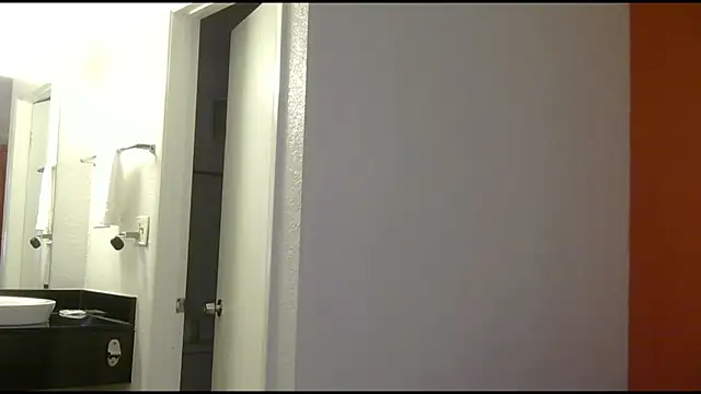 Snapshot of RoseColoredGlasses chatting on March 21, 2026, 7:02 am RoseColoredGlasses online show from March 21, 2026, 7:02 am