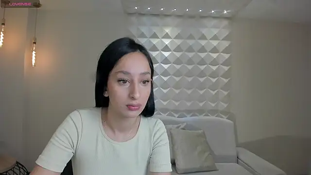 Snapshot of AmaraDivine chatting on July 25, 2026, 11:19 am AmaraDivine online show from July 25, 2026, 11:19 am
