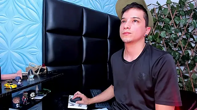 bad boy cum  online show from April 30, 2026, 1:06 pm