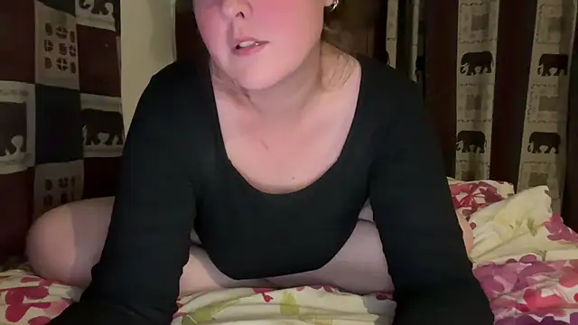 Ewelinababy online show from March 10, 2026, 10:26 pm