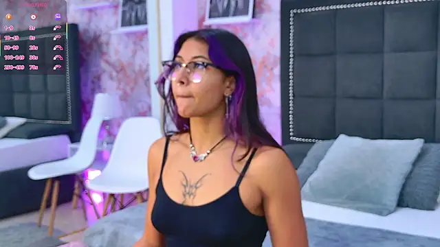 Raven Gloomy online show from May 2, 2026, 12:10 pm