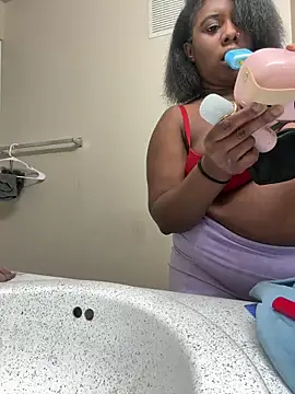 Snapshot of ShortcakeMochaa chatting on March 25, 2026, 11:49 am ShortcakeMochaa online show from March 25, 2026, 11:49 am