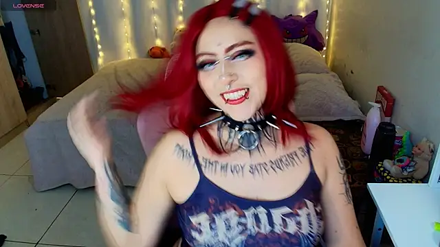 maliciaXpoison online show from April 30, 2026, 5:58 am