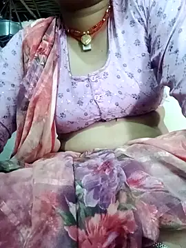 Snapshot of Soniya32 chatting on March 1, 2026, 7:43 am Soniya32 online show from March 1, 2026, 7:43 am