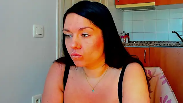 Snapshot of Dark_Lilith_ chatting on April 6, 2026, 7:53 am Dark Lilith online show from April 6, 2026, 7:53 am