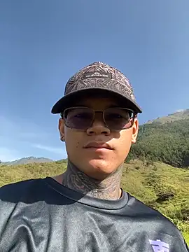 Maxtor  online show from March 1, 2026, 1:35 pm