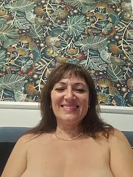 Snapshot of SaraGina chatting on July 30, 2026, 9:58 pm SaraGina online show from July 30, 2026, 9:58 pm