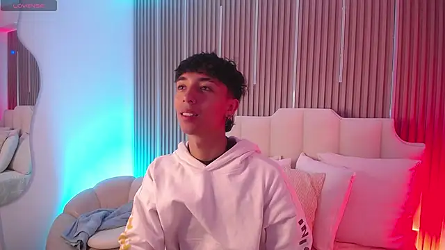 Aiden Rivers  online show from March 4, 2026, 12:55 pm