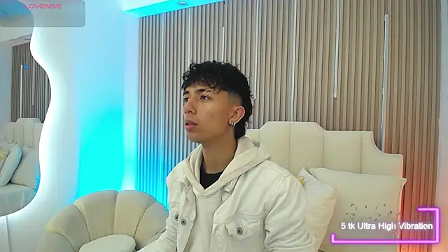 Aiden Rivers  online show from March 17, 2026, 12:52 pm