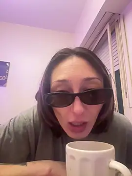 FrutillitaXX online show from February 16, 2026, 6:31 am