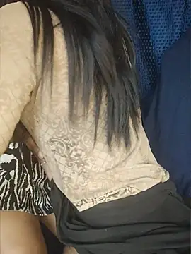 Snapshot of TRANSY_WITH_GIRL chatting on March 29, 2026, 1:44 pm TRANSY WITH GIRL online show from March 29, 2026, 1:44 pm