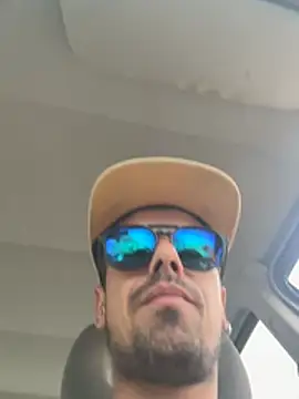 vieiratiago963 online show from July 11, 2026, 1:36 pm
