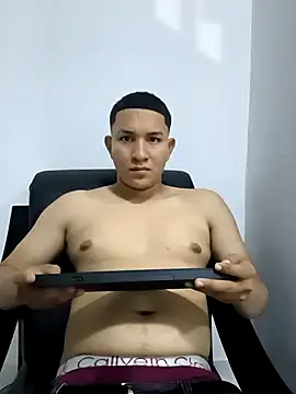 Johan bezoss online show from April 25, 2026, 4:04 am