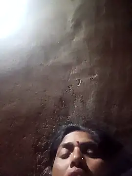 Hot re83 online show from March 11, 2026, 10:49 pm