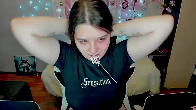 Kate Acid online show from July 14, 2026, 2:05 am