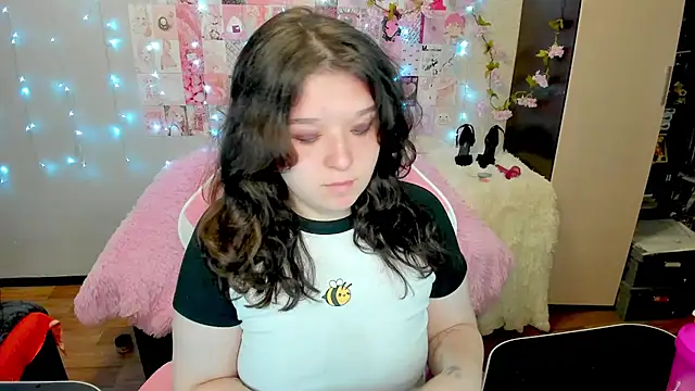 Kate Acid online show from July 29, 2026, 11:14 pm