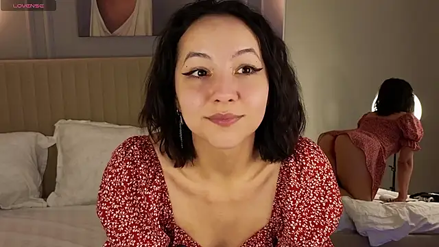 SweetElya online show from February 18, 2026, 9:38 am