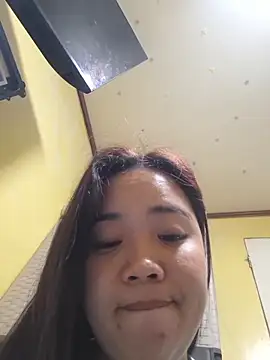 Polished Princess online show from March 14, 2026, 7:52 pm