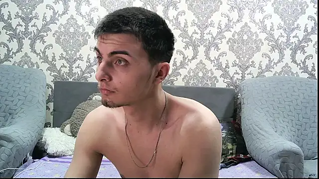 AmandaCouple online show from March 16, 2026, 1:11 am