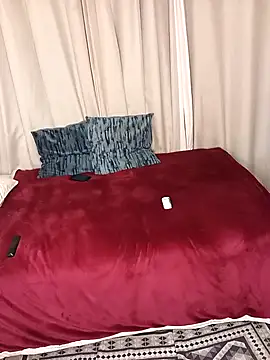 Snapshot of Mimirosexxx chatting on February 17, 2026, 12:18 am Mimirosexxx online show from February 17, 2026, 12:18 am