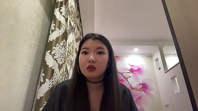 MaeRaads online show from February 25, 2026, 3:21 pm