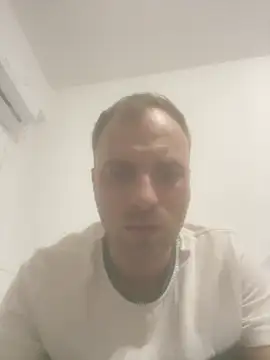 Snapshot of Scarbau chatting on March 19, 2026, 11:42 pm Scarbau online show from March 19, 2026, 11:42 pm