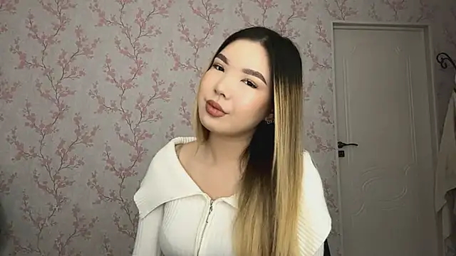 Snapshot of Elina_Mottel chatting on February 27, 2026, 7:19 am Elina Mottel online show from February 27, 2026, 7:19 am