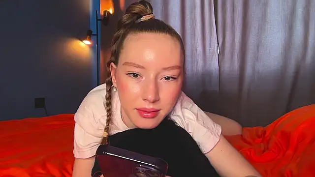 Anna Kare online show from February 25, 2026, 6:34 am