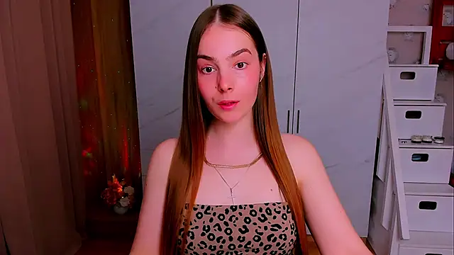 Maddy Wood  online show from April 28, 2026, 4:34 pm